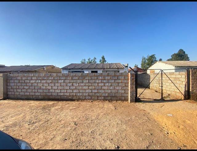 2 BEDROOM HOUSE FOR SALE IN EMDENI